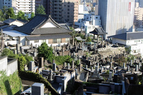 Японский Кладбищный Комплекс Холмистом Нагасаки Видом Храм Взято Августе 2019 — стоковое фото
