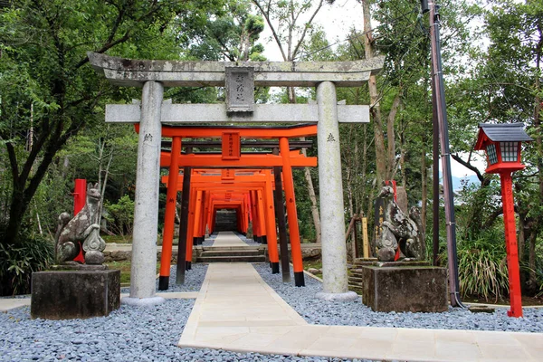 Entré Torii Grindar Vid Inari Jinja Suwa Helgedom Nagasaki Tagen — Stockfoto