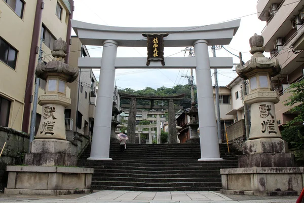 Μπαίνοντας Στην Πύλη Εισόδου Του Suwa Shrine Του Ναγκασάκι Από — Φωτογραφία Αρχείου