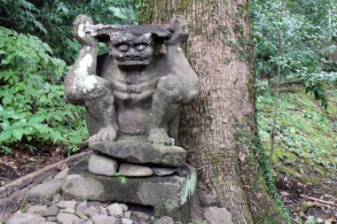 Kagoshima 'daki Terukuni Jinja Tapınağı' ndaki Japon oni heykeli..