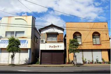 Miyazaki, Japonya 'daki eski geleneksel kapalı mağaza. Ağustos 2019 'da çekildi.