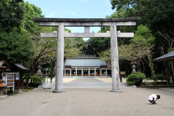 宮崎神宮の入口鳥居 201年8月撮影 — ストック写真