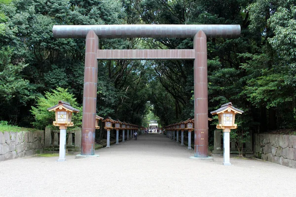 Torii Shinto Gate Och Toro Belysning Utrustning Miyazaki Jingu Helgedom — Stockfoto