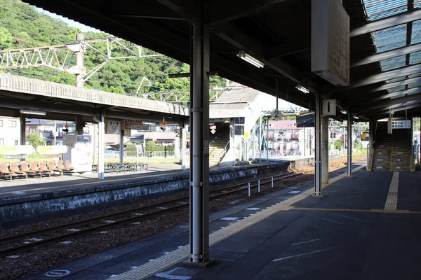 Plataforma Estación Saiki Parada Prefectura Oita Por Mañana Tomado Agosto — Foto de Stock