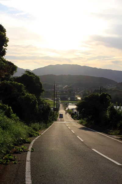 Pueblo Puesta Sol Con Montañas Como Fondo Asuka Tomado Septiembre —  Fotos de Stock