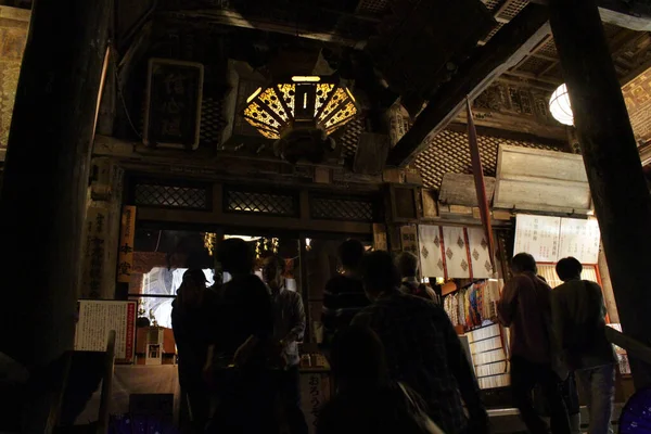 Φανός Φως Μέσα Στο Ναό Okadera Νύχτα Στην Asuka Λήφθηκε — Φωτογραφία Αρχείου