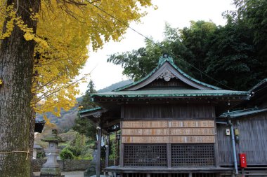 Beppu, Oita 'daki Yasaka Jinja Tapınağı' nın ana tapınağı. Aralık 2019 'da çekildi..