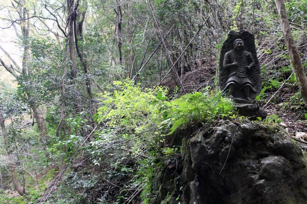 Posąg Oni Lub Świętej Postaci Wokół Onbara Falls Beppu Oita — Zdjęcie stockowe