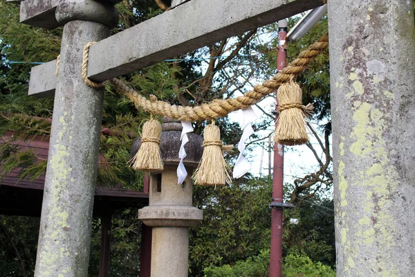 Puerta Torii Cuerda Shimenawa Del Santuario Honoohonome Jinja Beppu Tomado — Foto de Stock