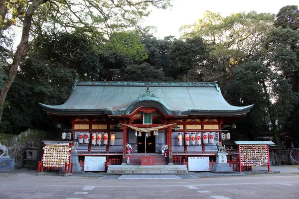 Templo Principal Santuário Hachimanasami Jinja Durante Pôr Sol Beppu Tomado Fotos De Bancos De Imagens