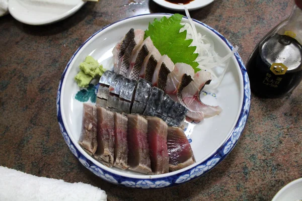 Slices Fresh Sashimi Fish Served Traditional Izakaya Nagasaki Japan Taken — Stock Photo, Image