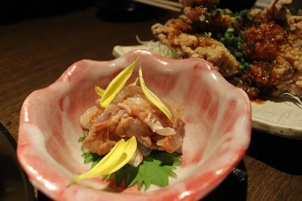 Huevo Pescado Piel Probablemente Órgano Servido Izakay Japonés —  Fotos de Stock