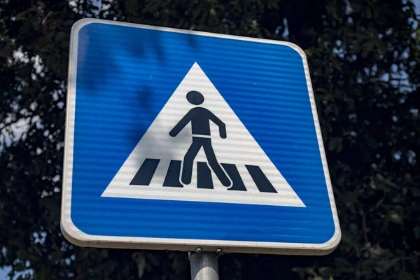 Een Verkeersbord Zebrapad — Stockfoto