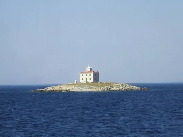 Kleine Insel Mit Leuchtturm Der Nähe Der Insel Cres — Stockfoto