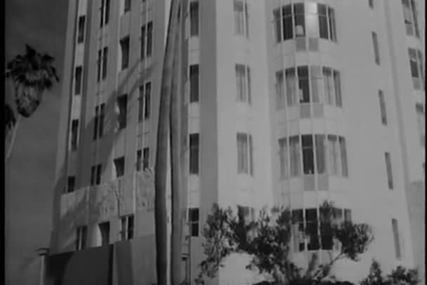 Установление Съемки Многоквартирного Дома Лос Анджелес 1960 Годы — стоковое видео