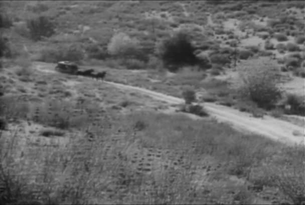 High Angle View Stagecoach Traveling Mountain Region 1930S — Stock Video