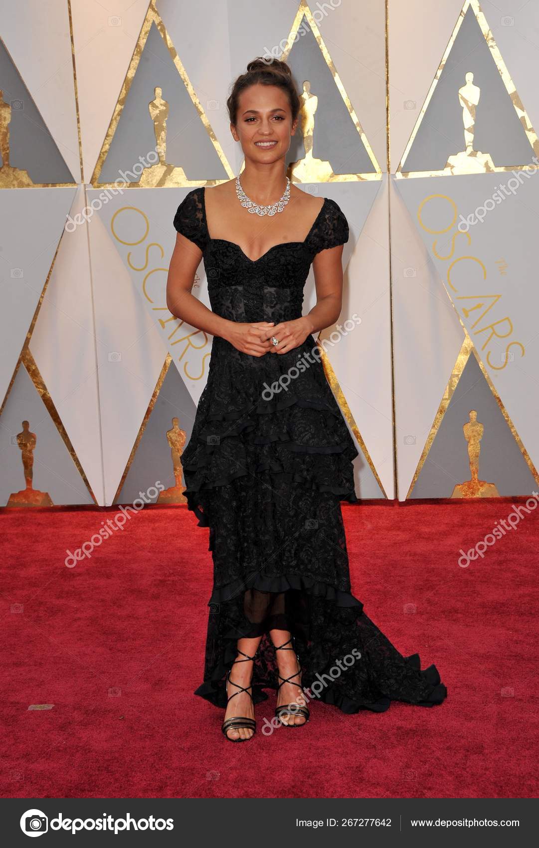 The Academy - Alicia Vikander on the Oscars red carpet.