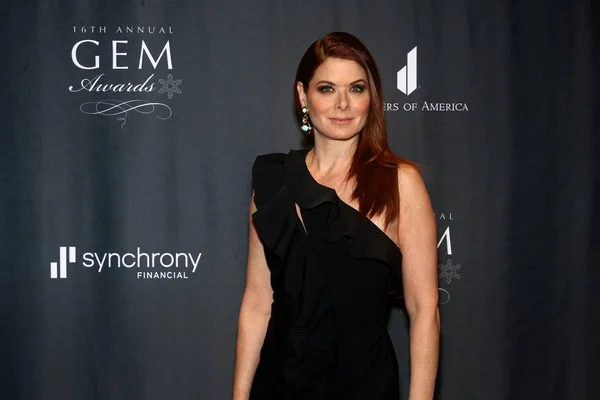 Debra Messing Arrivals Jewelers America Hosts 16Th Annual Gem Awards — Stock Photo, Image