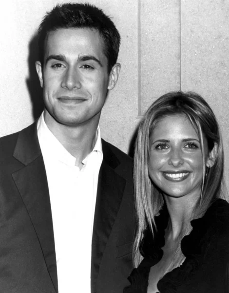 Freddie Prinze Sarah Michelle Gellar Prima Boys Girls Contino — Foto Stock