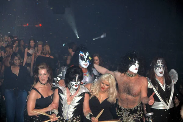 Kiss Med Joanie Laurer Och Anna Nicole Smith Ctr Lane — Stockfoto