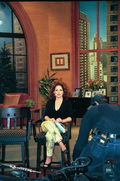 Gloria Estefan Como Apresentadora Convidada Live Regis Kelly 2001 Por — Fotografia de Stock