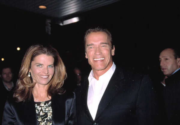 Arnold Schwarzenegger Esposa Maria Shriver Proyección Beneficios Collateral Damage 2002 — Foto de Stock