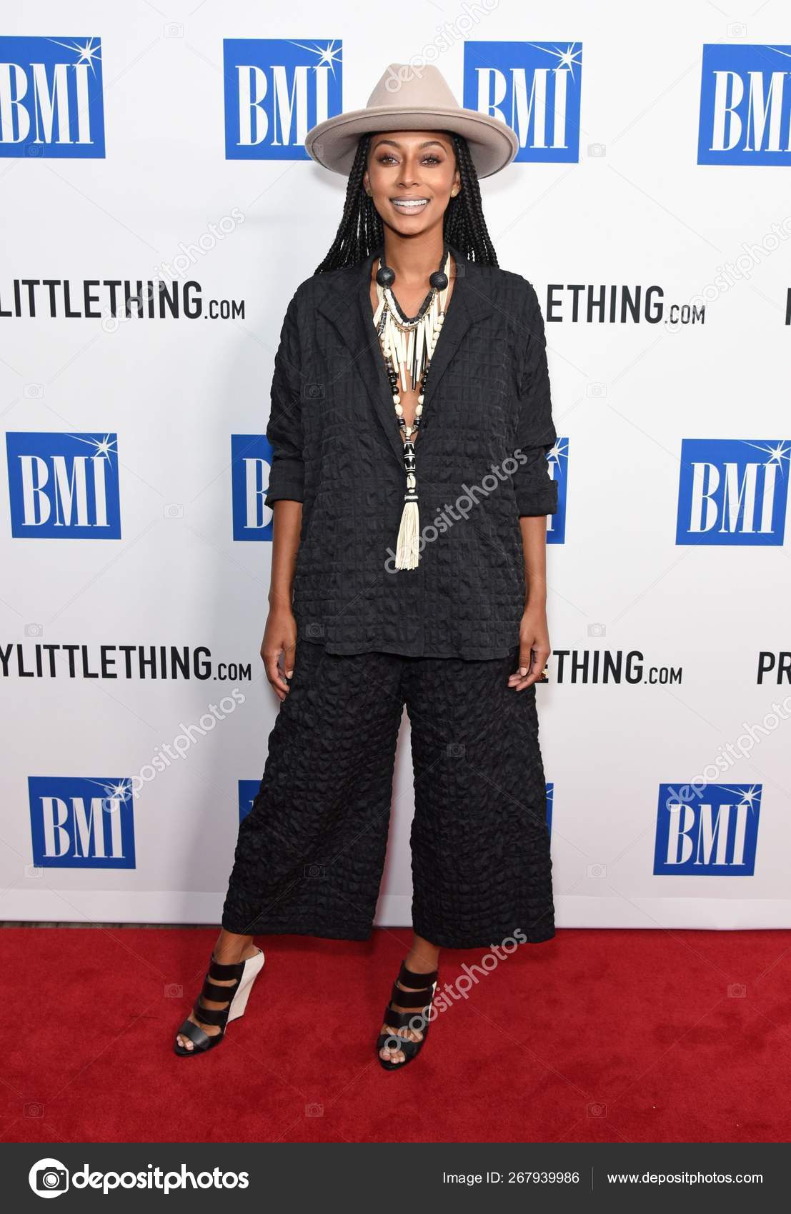 Keri Hilson Arrivals 2018 Bmi Hip Hop Awards Woodruff Arts — Stock  Editorial Photo © everett225 #267939986, image size:1107x1700