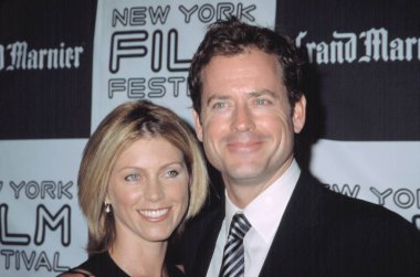 Greg Kinnear ve eşi Helen Auto-Focus prömiyeri, NY 10/4/2002, CJ Contino tarafından