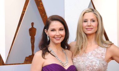 Ashley Judd, Mira Sorvino at arrivals for The 90th Academy Awards - Arrivals, The Dolby Theatre at Hollywood and Highland Center, Los Angeles, CA March 4, 2018. Photo By: Elizabeth Goodenough/Everett Collection clipart
