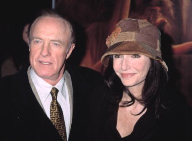 James Caan ve Mary Steenburgen Yüzüklerin Efendisi prömiyeri: Iki kuleleri, NY 12/5/2002, CJ Contino tarafından