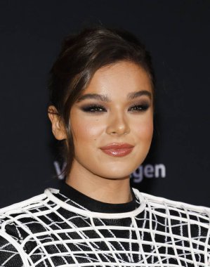 Hailee Steinfeld Bumblebee Premiere, TCL Çin Tiyatrosu (formerly Grauman ' 's), Los Angeles, CA Aralık 9, 2018 için gelenler. Fotoğraf: Elizabeth Goodenough/Everett Collection