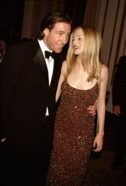 Ed Burns ve Heather Graham (Randolph Duke tarafından elbise) Tom Hanks, NY 4/29/99, Sean Roberts tarafından selamlıyorum