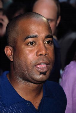 Darius Rucker (Hootie ve Blowfish) Yapay Zeka dünya prömiyerinde: Yapay Zeka, Ny 6/26/2001 