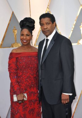 Denzel Washington, Pauletta Washington at arrivals for The 89th Academy Awards Oscars 2017 - Arrivals 2, The Dolby Theatre at Hollywood and Highland Center, Los Angeles, CA February 26, 2017. Photo By: Elizabeth Goodenough/Everett Collection clipart