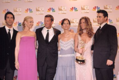 Oyuncular Arkadaşlar, David Schwimmer, Lisa Kudrow, Matthew Perry, Courteney Cox, Jennifer Aniston, Matt Leblanc Emmy Ödülleri, 22.09.2002, La, Ca, Robert Hepler tarafından.