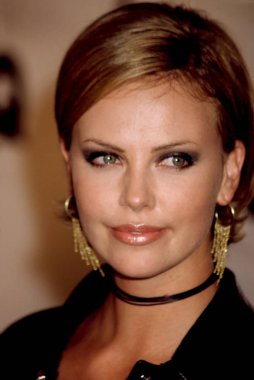 Charlize Theron Gq Men of the Year Ödülleri, Ny 10/26/00, Cj Contino tarafından