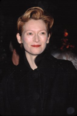 Tilda Swinton Ulusal kurulu Inceleme Ödülleri, NY 1/7/2002