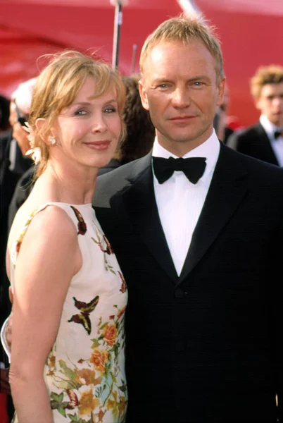 Trudie Styler Sting Gucci Tuxedo Los Premios Oscar 2001 Por — Foto de Stock