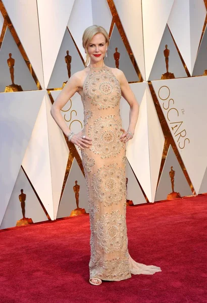 Nicole Kidman Con Armani Las Llegadas Los 89Th Academy Awards — Foto de Stock