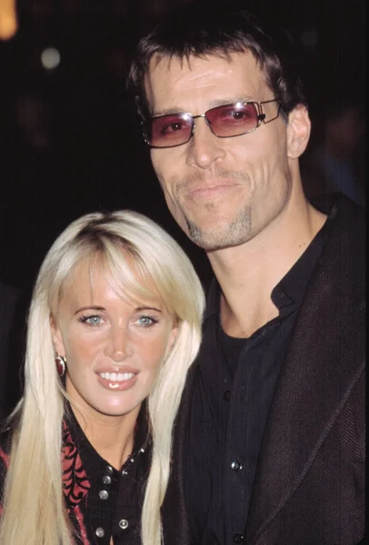 Tony Robbins Con Esposa Estreno Red Dragon 2002 Nyc Por — Foto de Stock