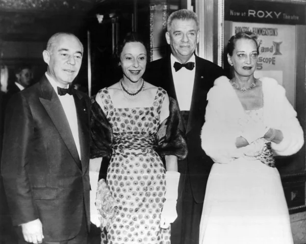 King Richard Rodgers Dorothy Rodgers Oscar Hammerstein Dorothy Hammerstein Premiere — Stock Photo, Image