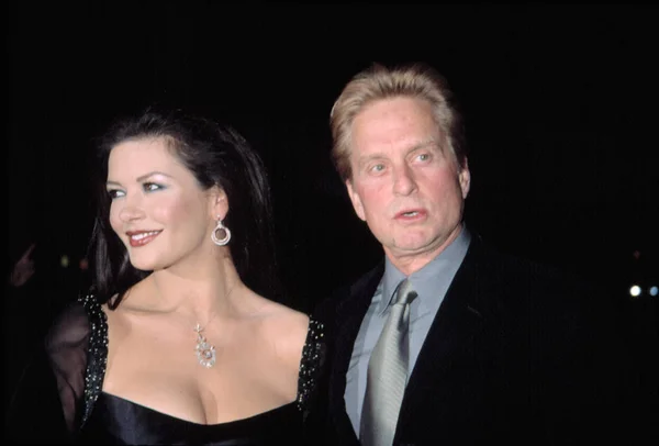 Catherine Zeta Jones Michael Douglas Premiere Chicago 2002 Contino — Stock Photo, Image