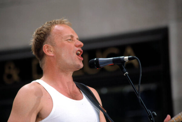 Sting performing on the Today Show, NY, 5/4/2001 