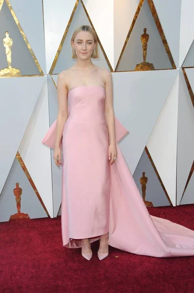 Saoirse Ronan Костюме Calvin Klein Appointment 90Th Academy Awards Arrivals — стоковое фото