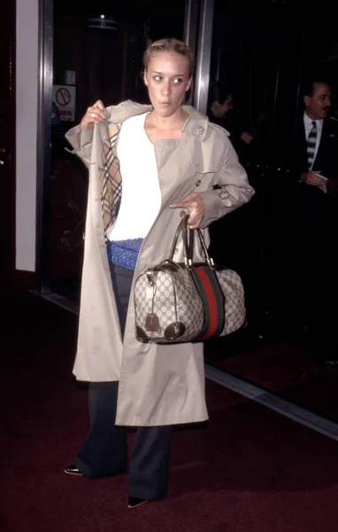 Chloe Sevigny Burberry Mantel Und Mit Gucci Tasche Bei Der — Stockfoto