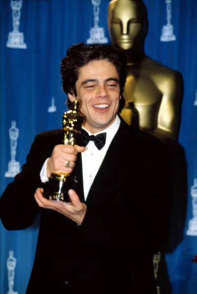 Benecio Del Toro Los Premios Academia 2001 — Foto de Stock