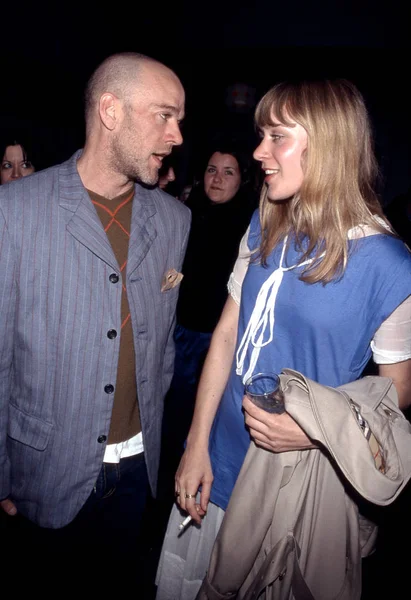 Michael Stipe Chloe Sevigny Con Abrigo Burberry Estreno Nueva York — Foto de Stock