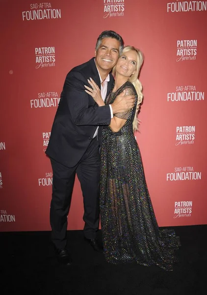 Esai Morales Kristin Chenoweth Arrivals Sag Aftra Foundation Patron Artists — Foto de Stock