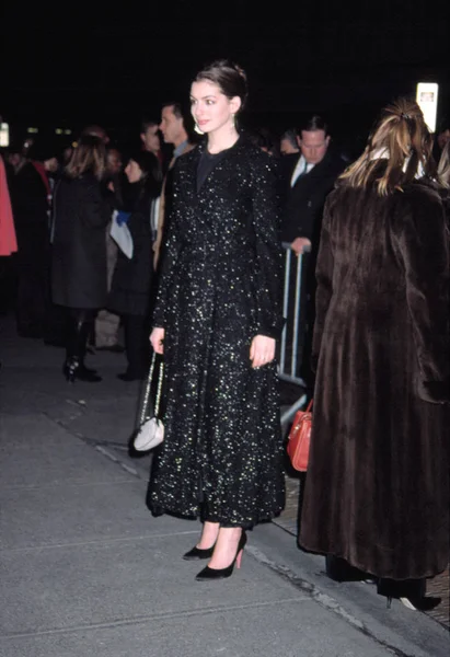 Anne Hathaway Premiären Chicago 2002 Contino — Stockfoto