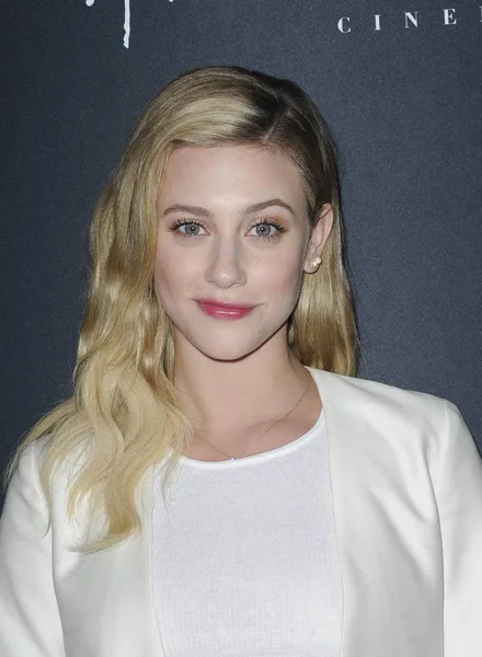 Lili Reinhart Przy Przyjazdów Galveston Premiere Arclight Culver City Culver — Zdjęcie stockowe